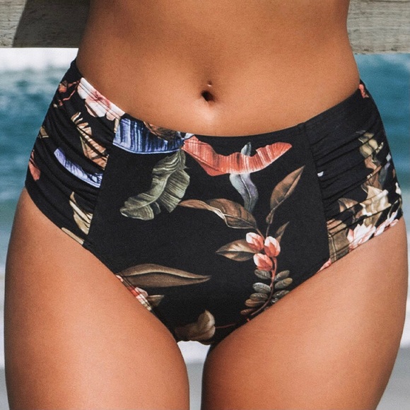 Cupshe Other - High-rise Swimsuit Bottoms